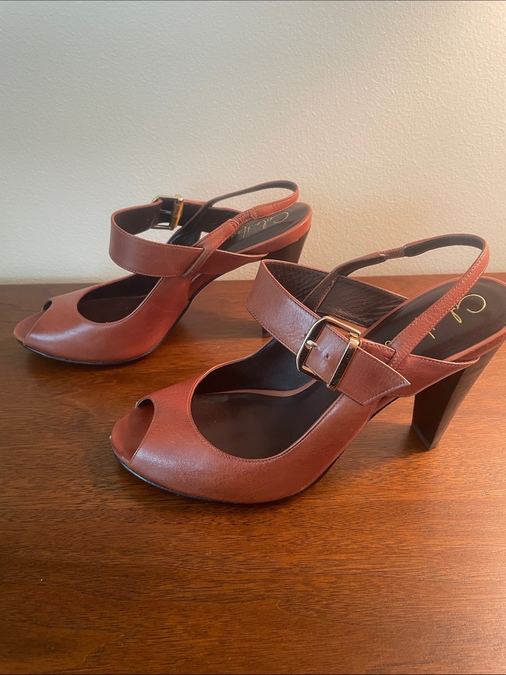 Cole Haan Nike Air Cognac Brown Leather Peep-Toe Slingback Heels Gold Buckles 8B